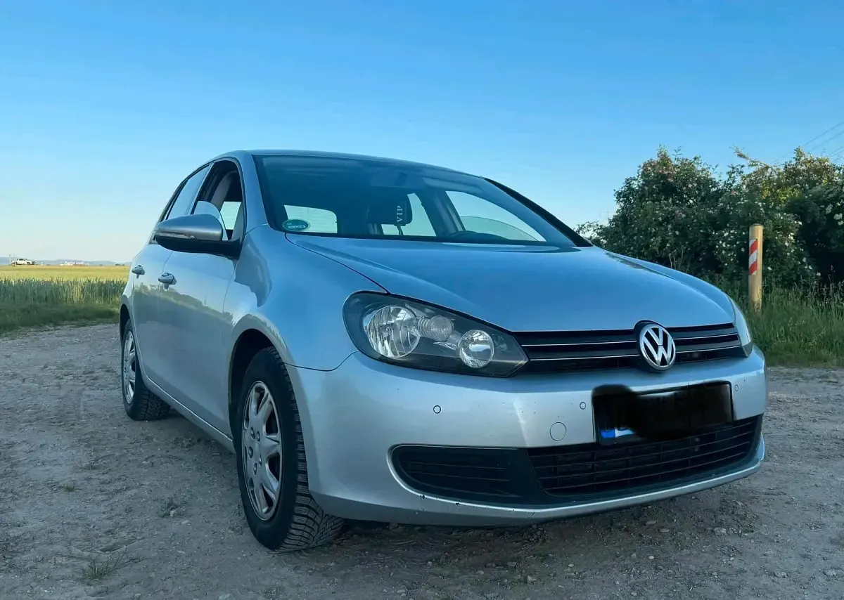 Gebraucht VW Golf VI 105 PS (77 kW) 2009 Silber Kleinwagen