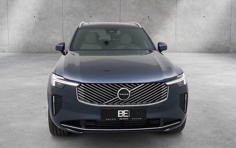 Neu Volvo XC90 Plus 455 PS (334 kW) 2026 Blau SUV