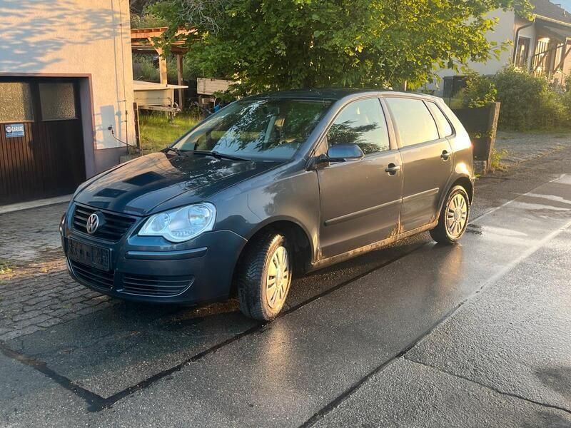 Grau Gebraucht 2006 VW Polo Kleinwagen | 690 € (Superpreis) - Bild 1/4