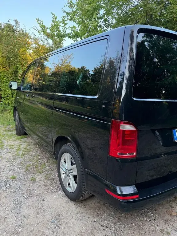 Gebraucht VW Multivan Comfortline 150 PS (110 kW) 2016 Schwarz Van / Kleinbus