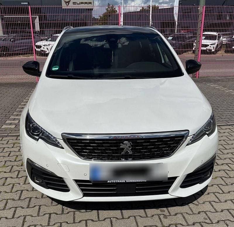 Gebraucht Peugeot 308 GT-line 131 PS (96 kW) 2017 Weiß Kombi