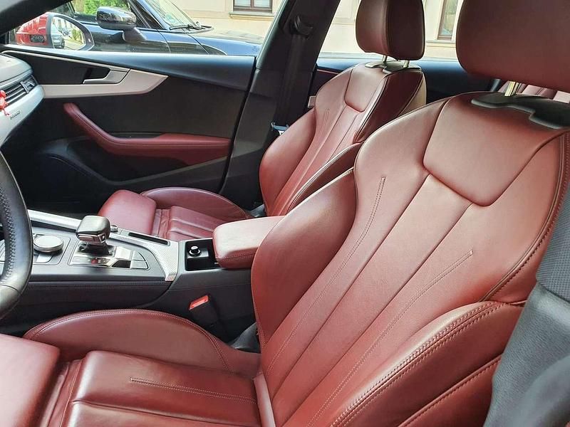 Gebraucht Audi A5 Design 150 PS (110 kW) 2019 Rot Coupé