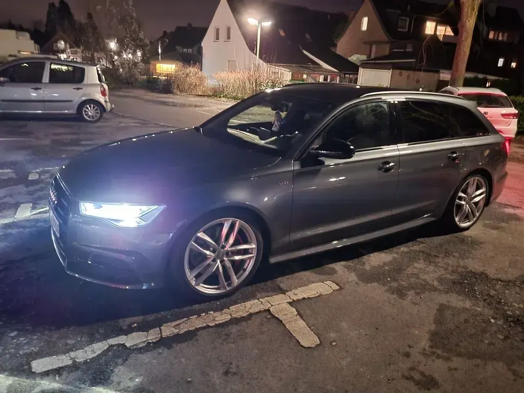 Gebraucht Audi A6 Ambiente 326 PS (239 kW) 2017 Grau Kombi