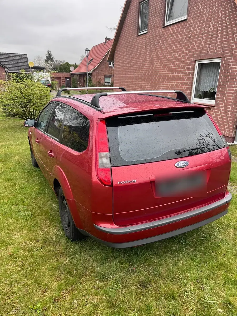 Gebraucht Ford Focus 101 PS (74 kW) 2007 Rot Kombi