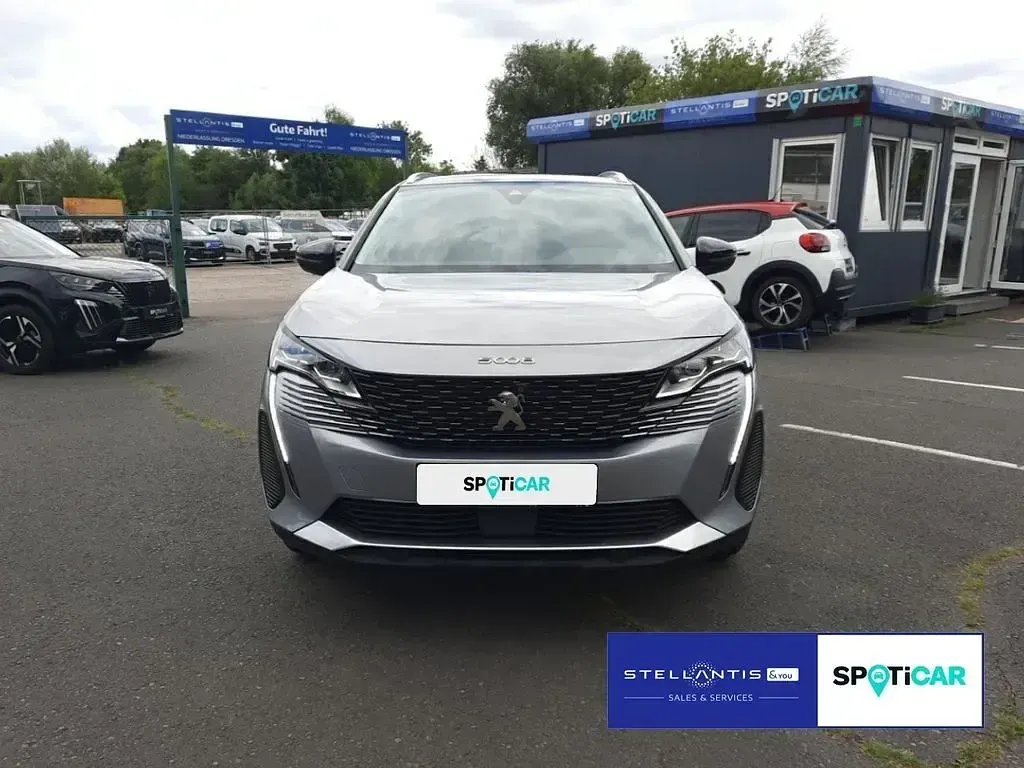 Gebraucht Peugeot 5008 Allure 131 PS (96 kW) 2021 Grau SUV