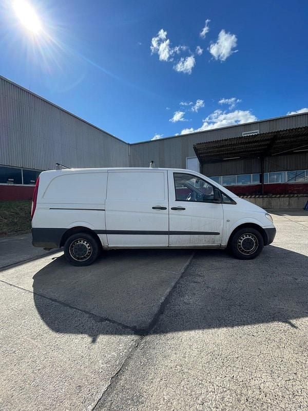Weiß Gebraucht 2007 Mercedes Vito Van | 2.200 € (Superpreis) - Bild 1/4