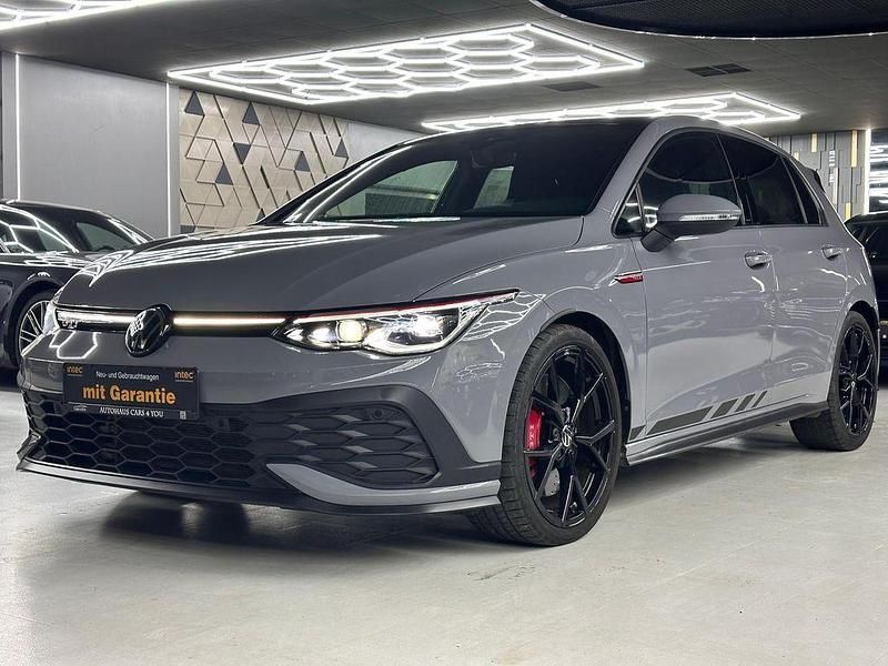 Grau Gebraucht 2024 VW Golf VIII GTI Clubsport Limousine | 36.990 € (Fairer Preis) - Bild 1/4