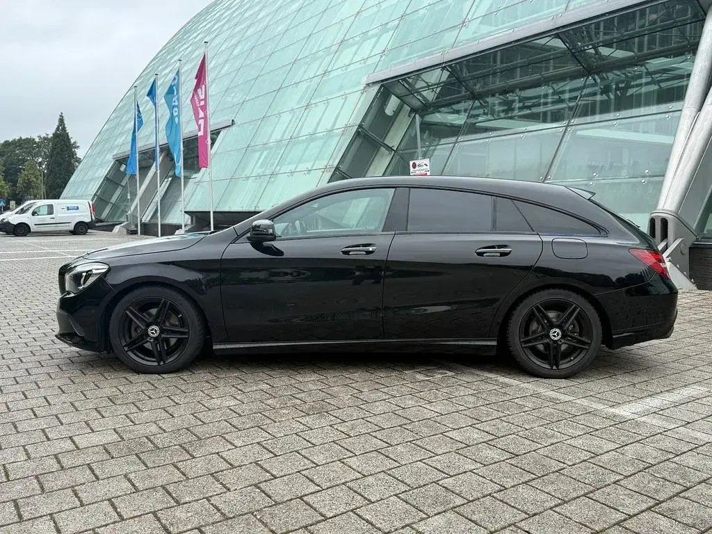 Gebraucht Mercedes CLA220 184 PS (135 kW) 2018 Schwarz Coupé