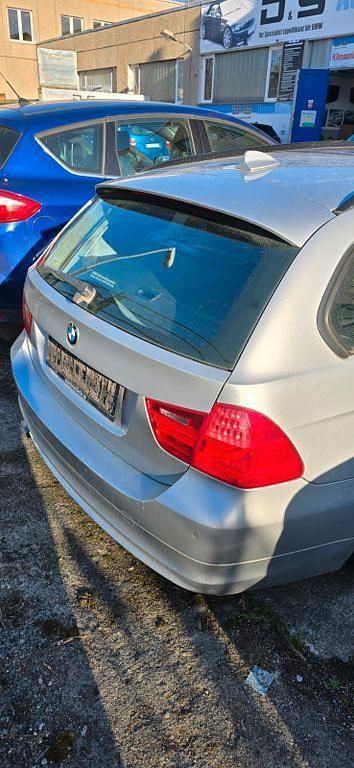 Gebraucht BMW 320 Exclusive 184 PS (135 kW) 2011 Silber Kombi