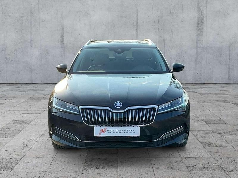 Gebraucht Skoda Superb Style 200 PS (147 kW) 2022 Schwarz Kombi