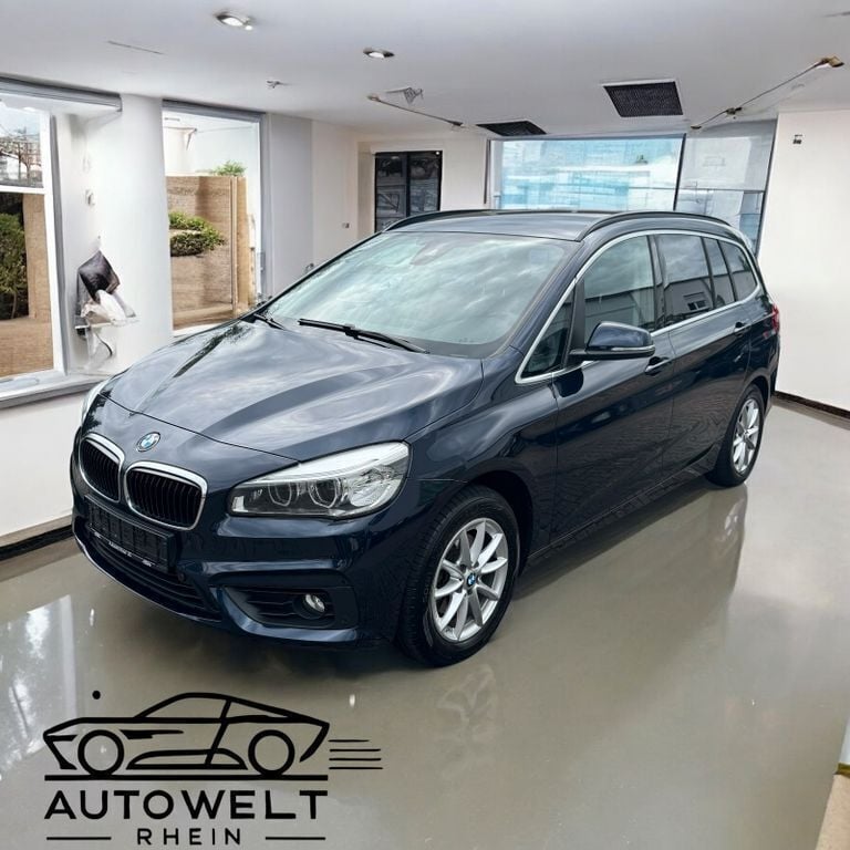 Blau Gebraucht 2017 BMW 216 Gran Tourer Advantage Van / Kleinbus | 11.490 € (Guter Preis) - Bild 1/4