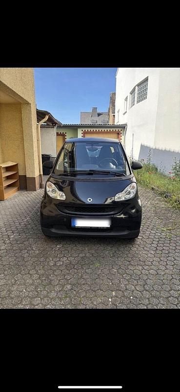 Schwarz Gebraucht 2011 Smart ForTwo Coupé Pure Coupé | 3.400 € (Guter Preis) - Bild 1/4