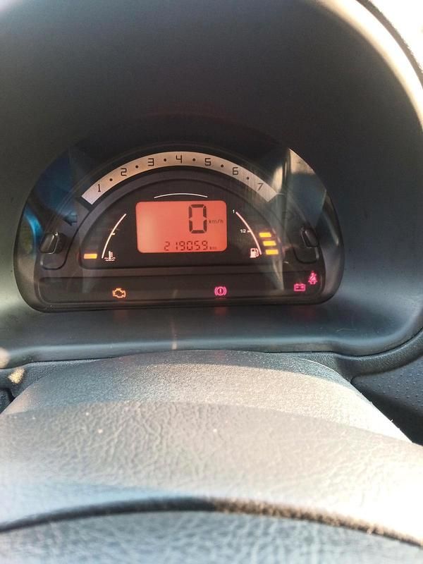 Gebraucht Citroën C2 VTR Sport 60 PS (44 kW) 2005 Blau Kleinwagen