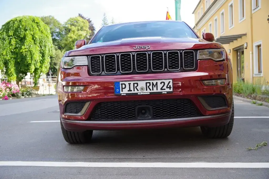 Gebraucht Jeep Grand Cherokee 250 PS (183 kW) 2020 Rot SUV