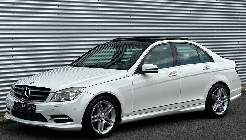 Weiß Gebraucht 2010 Mercedes C350 AMG Limousine | 6.500 € (Superpreis) - Bild 1/4