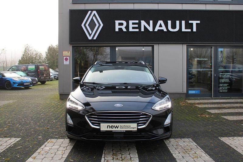 Gebraucht Ford Focus Titanium 125 PS (91 kW) 2019 Iridiumschwarz Kombi