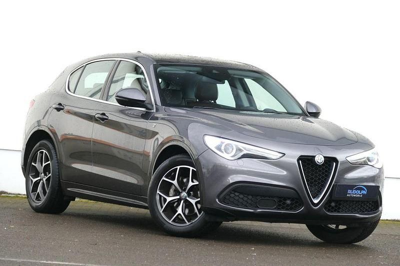 Colore esterno (grigio vesuvio Gebraucht 2021 Alfa Romeo Stelvio Lusso SUV | 25.799 € (Superpreis) - Bild 1/4