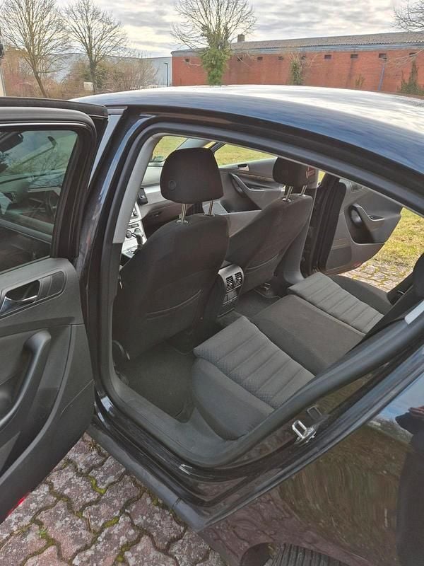 Gebraucht VW Passat 140 PS (102 kW) 2007 Schwarz Limousine