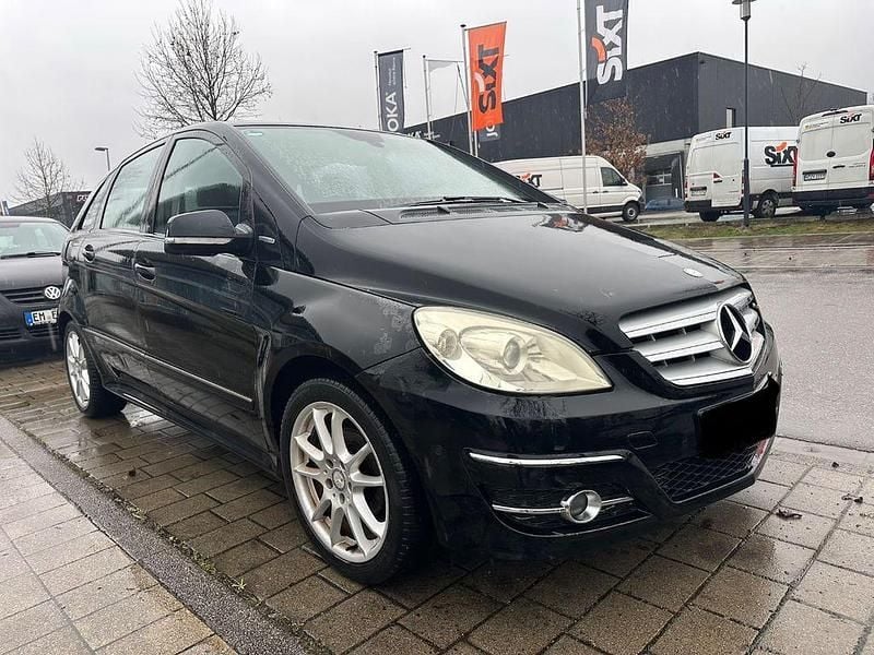 Gebraucht Mercedes B150 95 PS (69 kW) 2009 Schwarz Van / Kleinbus