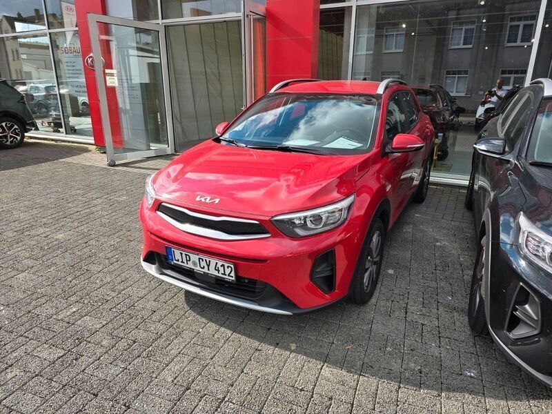 Gebraucht Kia Stonic Vision 101 PS (74 kW) 2023 (beg) signalrot met. SUV