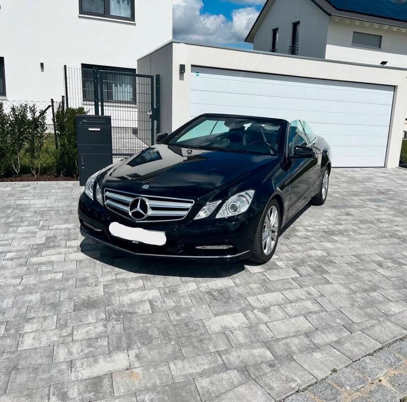 Schwarz Gebraucht 2011 Mercedes E250 Cabrio | 16.000 € (Fairer Preis) - Bild 1/3