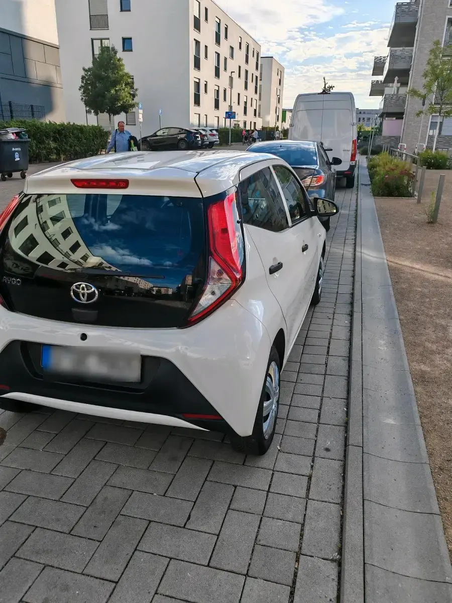 Gebraucht Toyota Yaris 72 PS (52 kW) 2019 Weiß Limousine