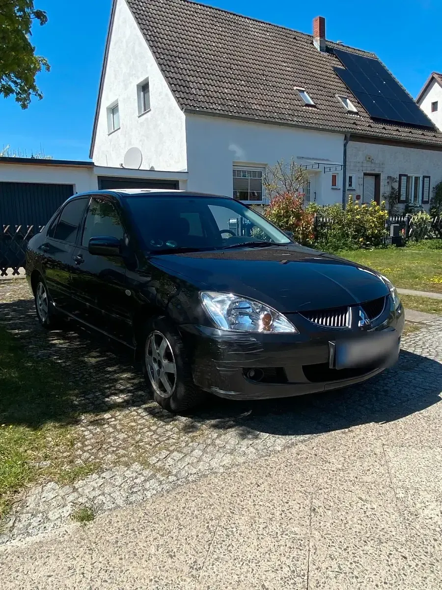 Second-hand Mitsubishi Lancer 98 CP (72 kW) 2003 Berlinǎ
