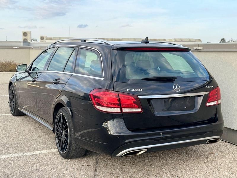 Gebraucht Mercedes E400 AMG 333 PS (244 kW) 2013 Schwarz Kombi