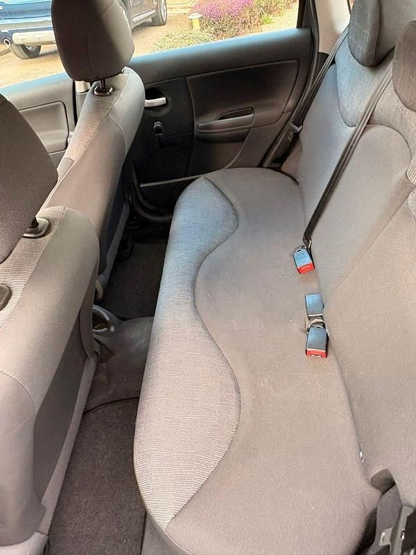 Second-hand Citroën C3 Tonic 60 CP (44 kW) 2009 Argintiu Berlinǎ