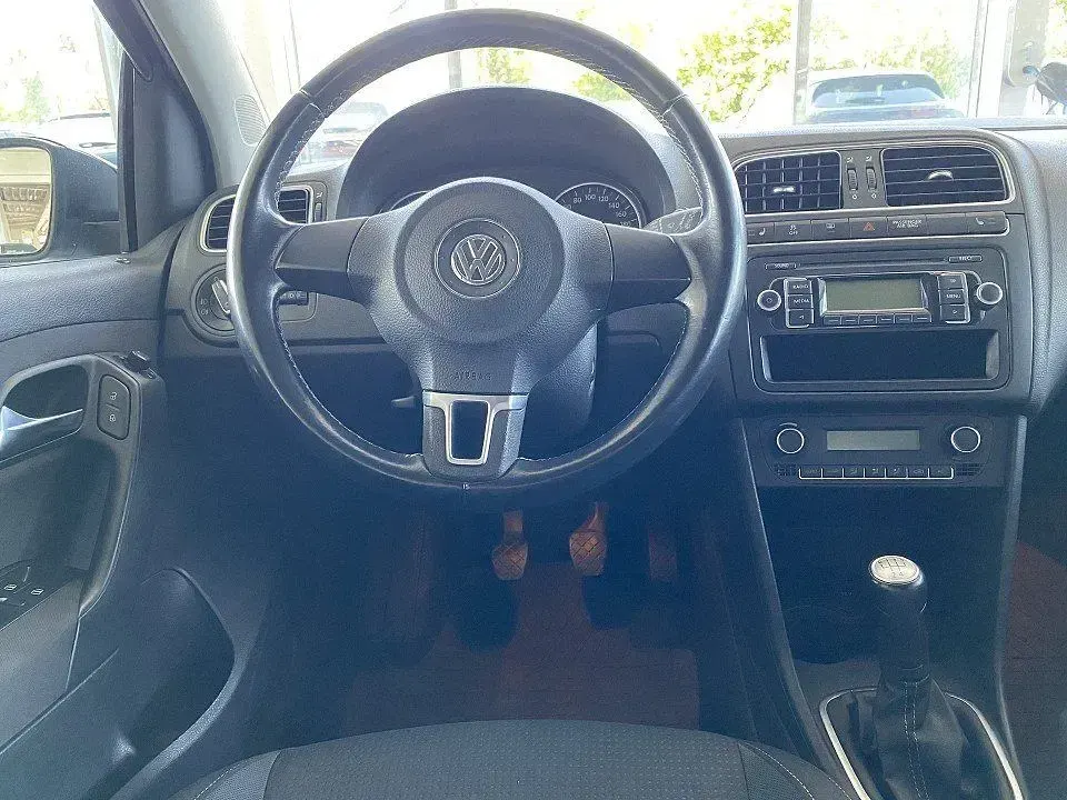 Brugt VW Polo Team 90 HK (66 kW) 2010 Sort Hatchback