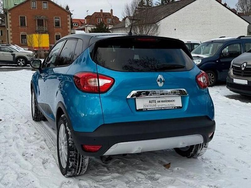 Gebraucht Renault Captur Intens 118 PS (86 kW) 2017 Bleu rpm + noir gne (metallic) SUV