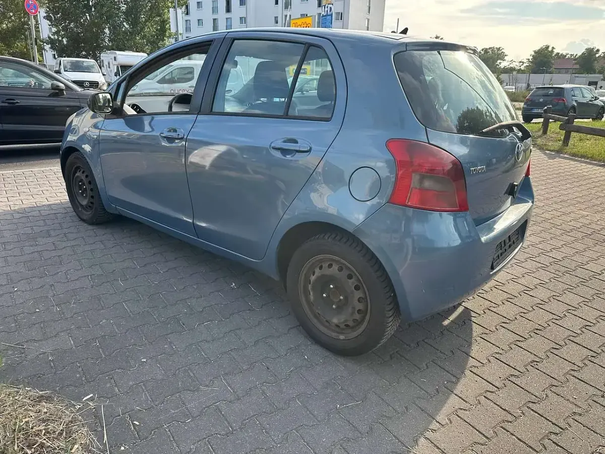 Gebraucht Toyota Yaris Sol 90 PS (66 kW) 2007 Greyish blue mica metallic Kleinwagen