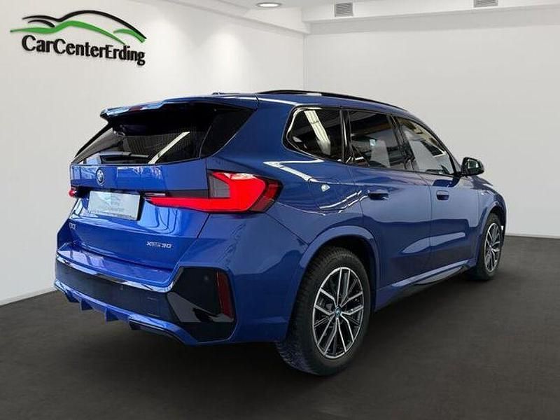 Gebraucht BMW iX1 M Sport 230 kW (313 PS) 2023 Blau SUV