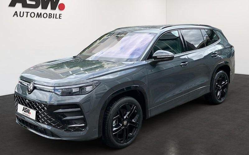 Grau Neu 2025 VW Tayron R-line SUV | 74.310 € - Bild 1/4
