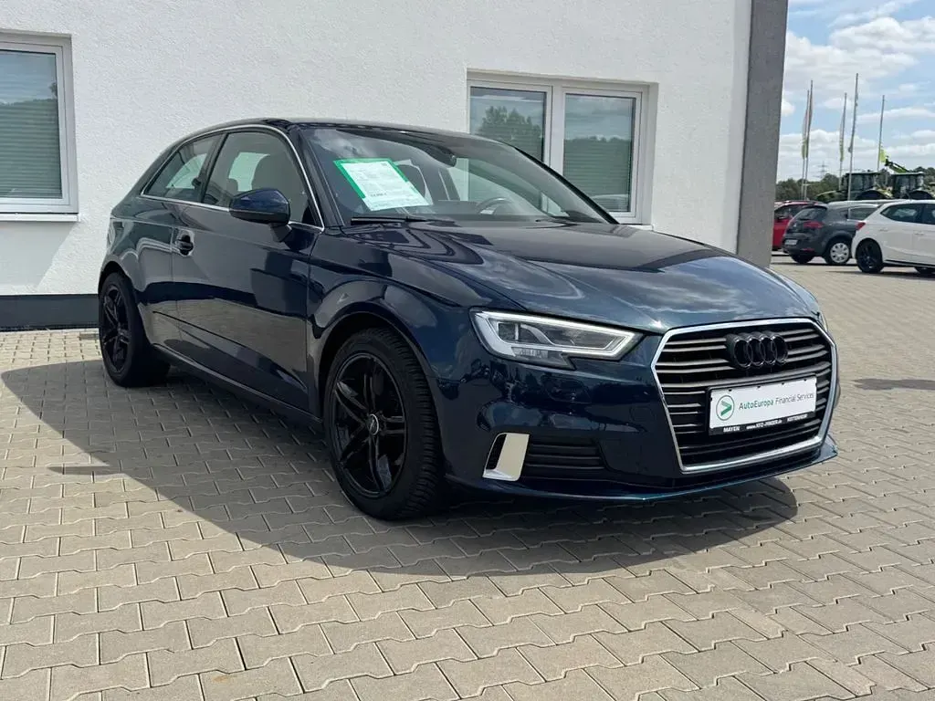 Gebraucht Audi A3 Sport 116 PS (85 kW) 2016 Grün Limousine