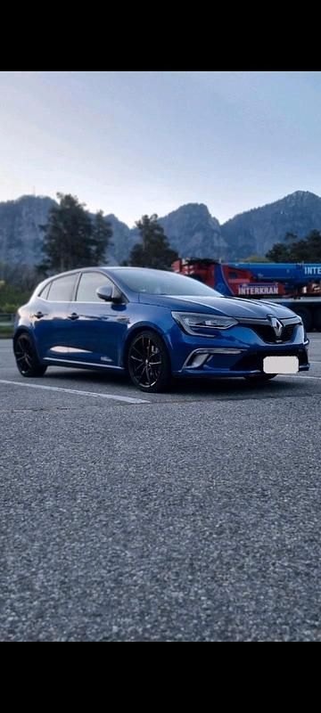Blau Gebraucht 2018 Renault Mégane IV GT Limousine | 12.000 € (Guter Preis) - Bild 1/4