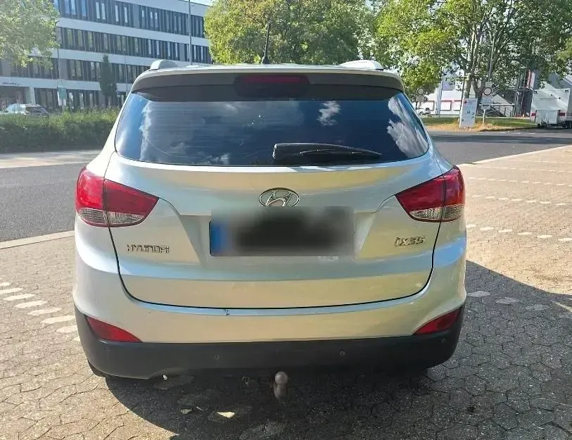 Gebraucht Hyundai ix35 163 PS (119 kW) 2011 Grau SUV