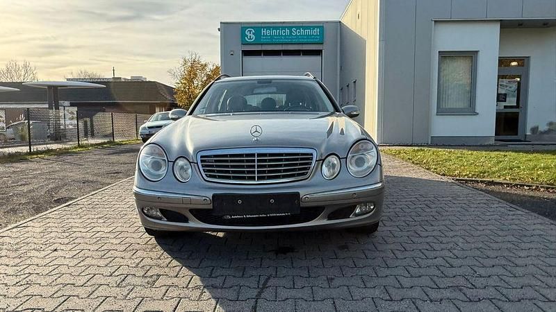 Gebraucht Mercedes E280 177 PS (130 kW) 2005 Silber Kombi