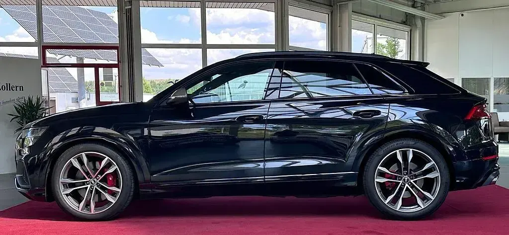 Gebraucht Audi SQ8 Sport 435 PS (319 kW) 2021 Orcaschwarz metallic SUV