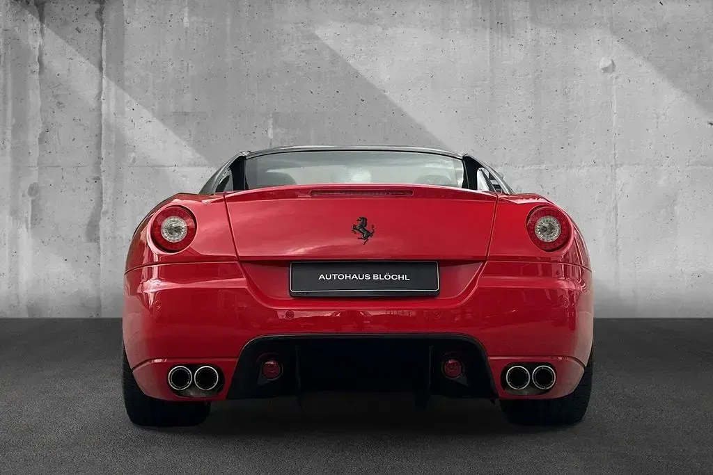 Gebraucht Ferrari 599 620 PS (456 kW) 2010 Rot Coupé