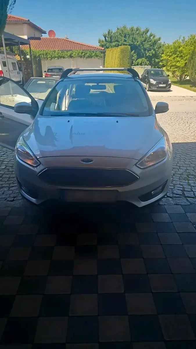 Używany Ford Focus 101 KM (74 kW) 2017 Srebrny Kombi