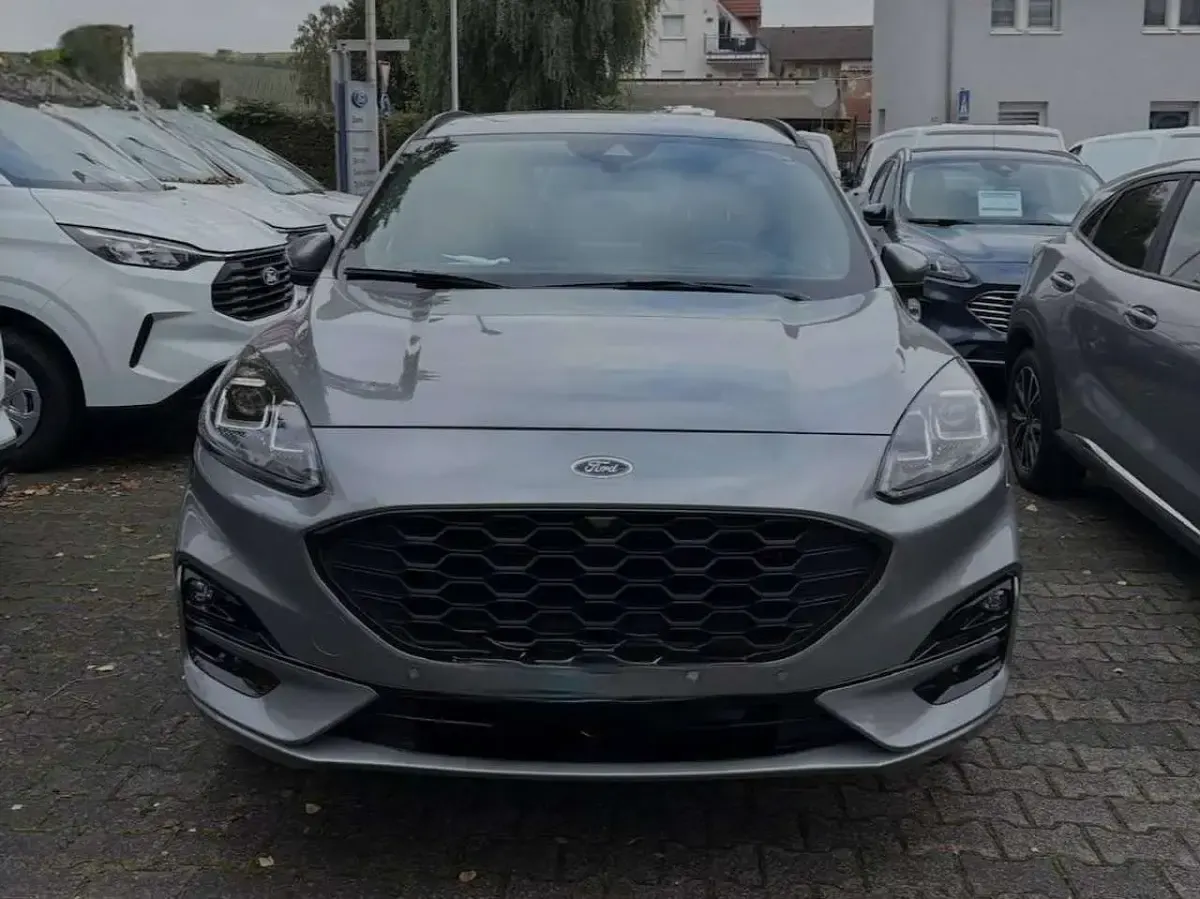 Gebraucht Ford Kuga ST-Line X 152 PS (111 kW) 2022 Grau SUV