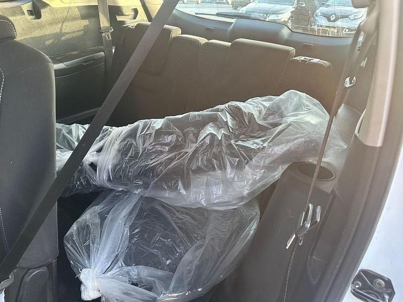 Gebraucht Ford S-MAX Trend 150 PS (110 kW) 2017 Weiß Van / Kleinbus