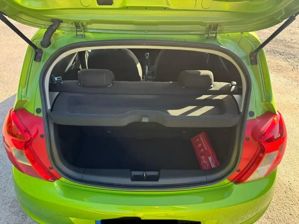 Gebraucht Opel Karl Edition 75 PS (55 kW) 2016 Grün Kleinwagen