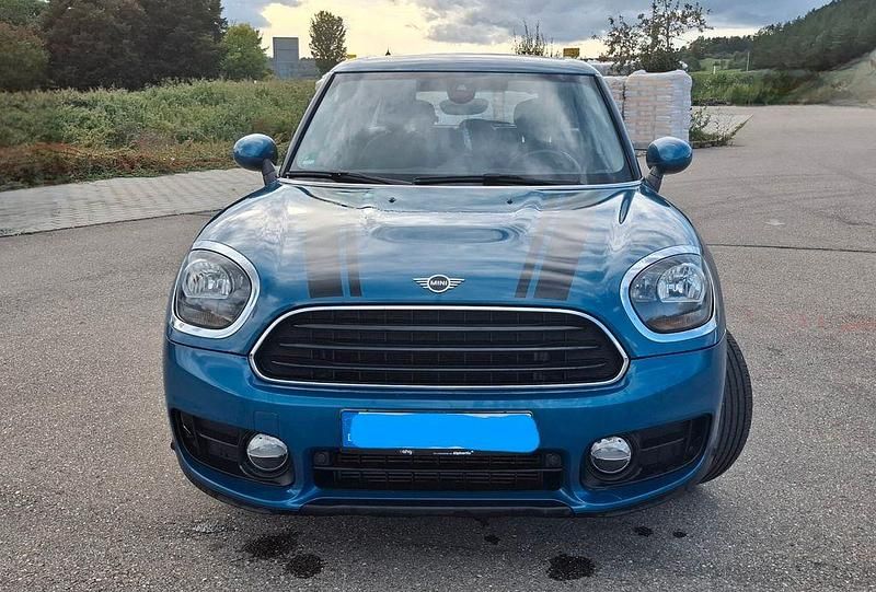 Schwarz Gebraucht 2018 Mini One Clubman Kombi | 11.490 € (Guter Preis) - Bild 1/4