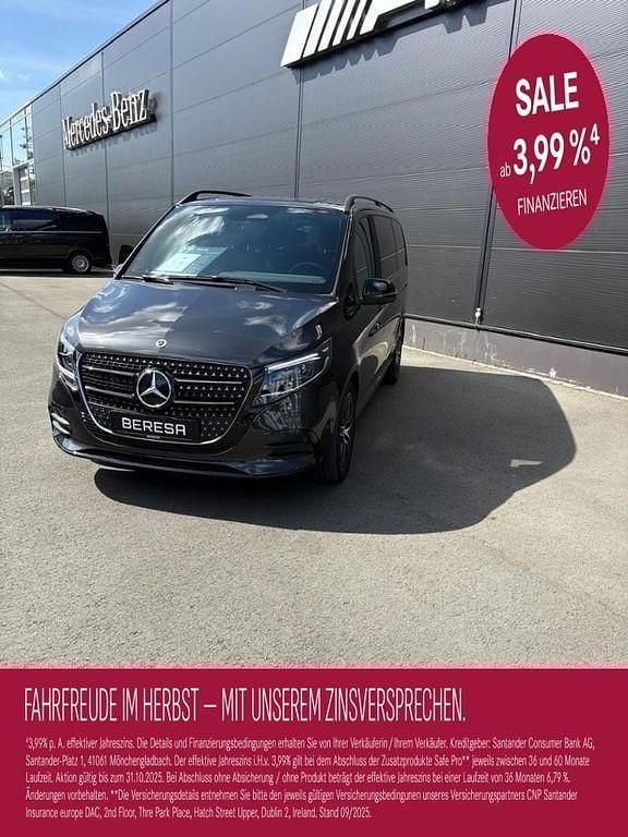 Grau Gebraucht 2024 Mercedes V300 Avantgarde Van / Kleinbus | 79.870 € (Etwas zu teuer) - Bild 1/4