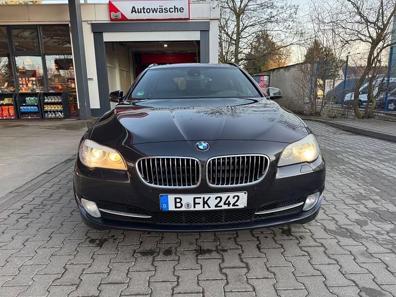 Usata BMW 530 Shadowline 258 CV (189 kW) 2012 Grigio Station wagon