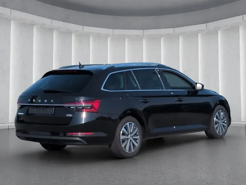 Gebraucht Skoda Superb Premium Edition 200 PS (147 kW) 2021 Schwarz Kombi