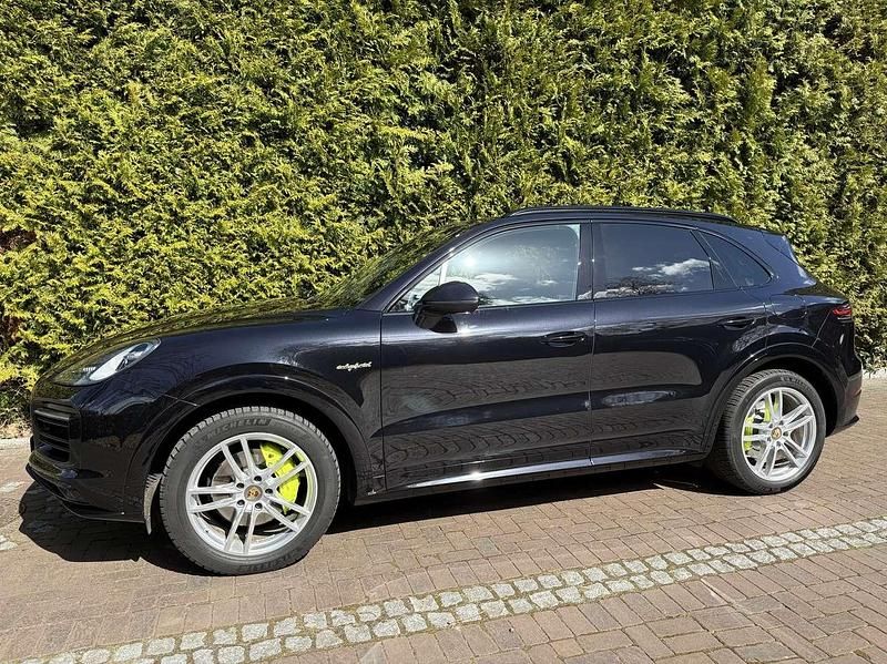 Gebraucht Porsche Cayenne 462 PS (339 kW) 2020 Schwarz SUV