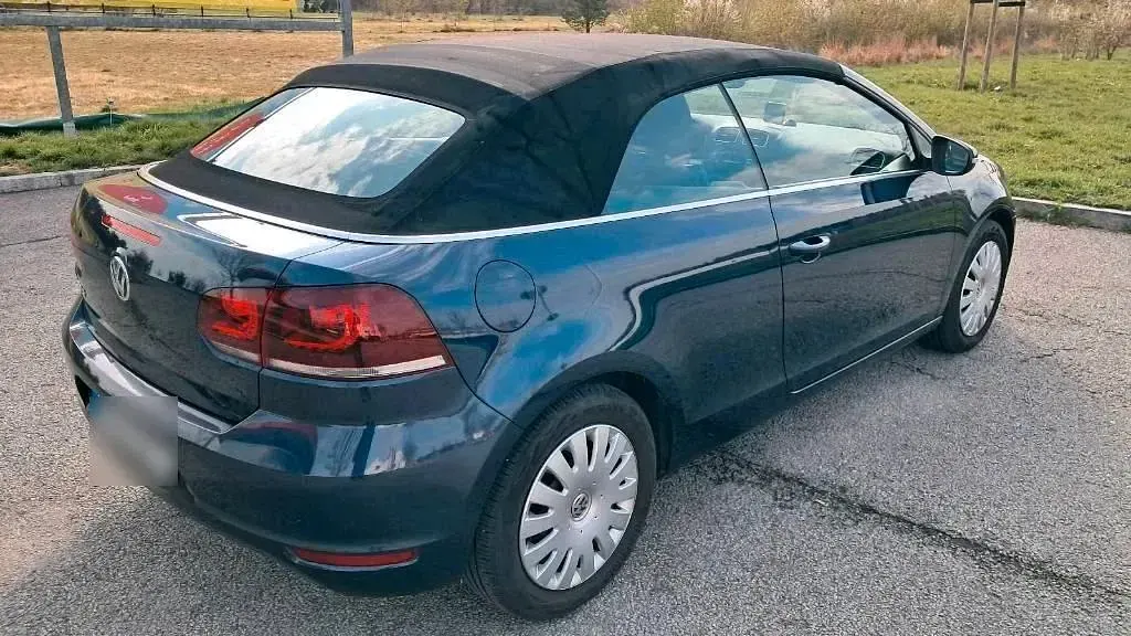Gebraucht VW Golf Cabriolet 105 PS (77 kW) 2011 Blau Cabrio